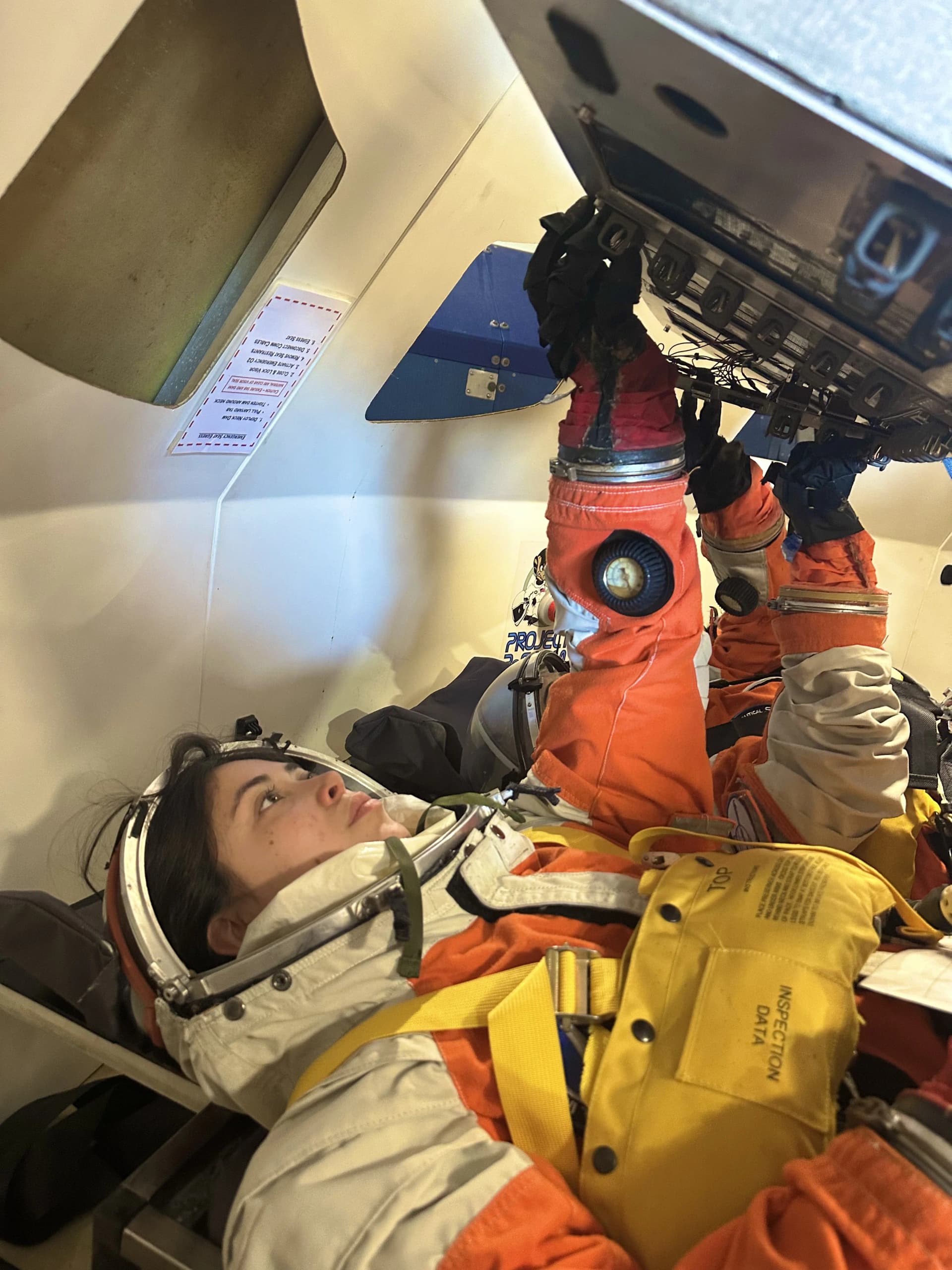 Spacecraft Egress and Post-Landing Operations - Vista 2